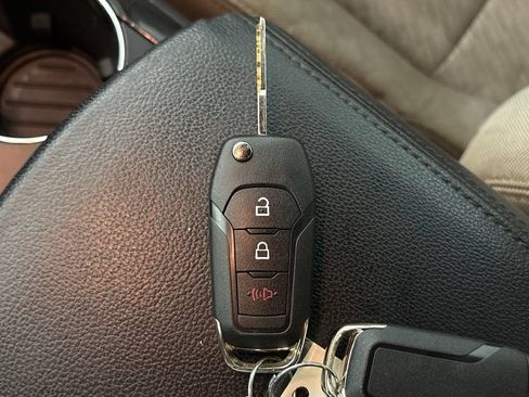 Used 2018 Ford Explorer FWD image 32