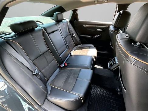 Used 2014 Chevrolet Impala LT FWD image 27