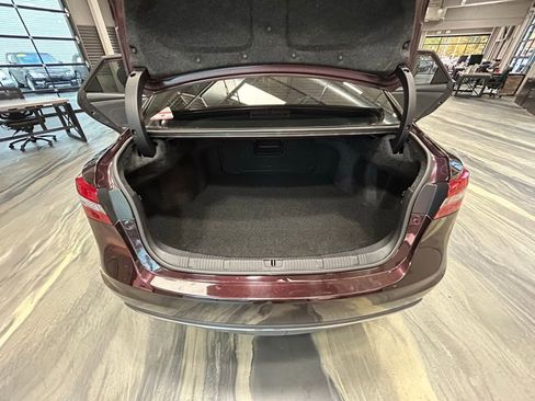 Used 2018 Toyota Avalon XLE image 45