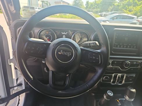 Used 2022 Jeep Wrangler Unlimited Sport AWD/4WD image 29
