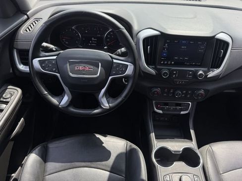 Used 2024 GMC Terrain SLT FWD image 11