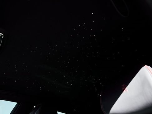 Used 2024 Rolls-Royce Phantom Sedan image 60