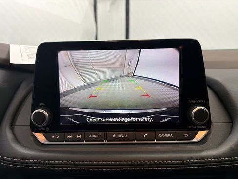 Used 2023 Nissan Rogue SV w/ SV Premium B Package image 31