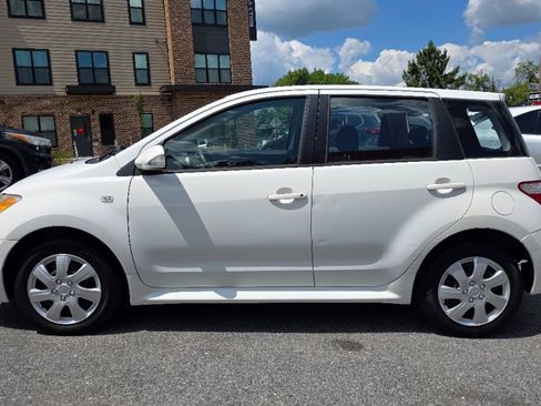 Used 2006 Scion xA FWD image 4
