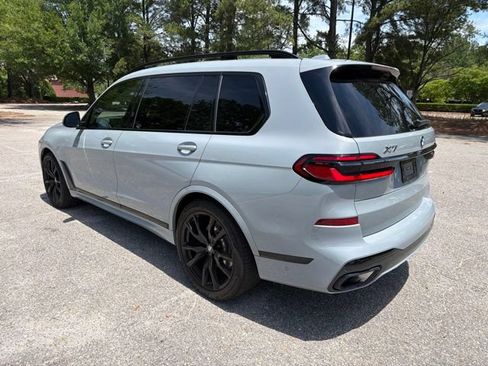 Used 2024 BMW X7 xDrive40i w/ M Sport Package AWD/4WD image 3