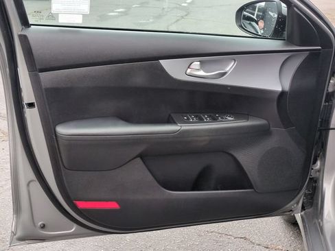 Certified 2023 Kia Forte LXS w/ LXS Technology Package FWD image 12