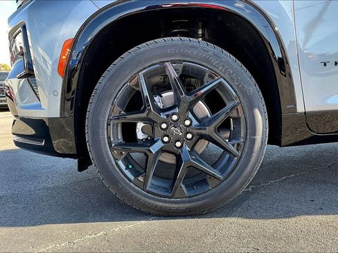 New 2026 Chevrolet Traverse RS image 12