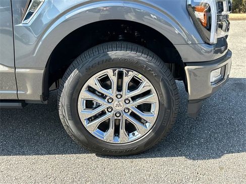 Used 2025 Ford F150 King Ranch w/ FX4 Off-Road Package image 12