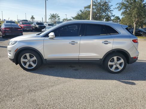 Used 2018 Lincoln MKC Premiere image 8