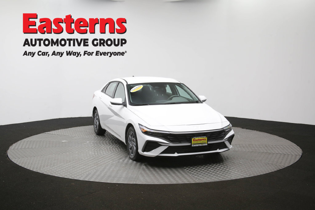 Used 2026 Hyundai Elantra Hybrid FWD image 52