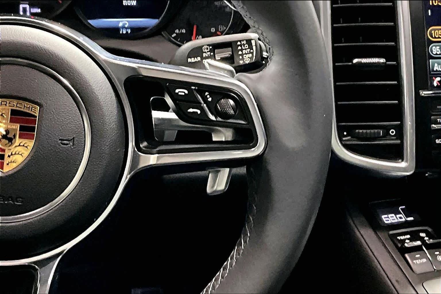 Used 2016 Porsche Cayenne AWD/4WD image 24