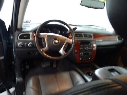 Used 2012 Chevrolet Avalanche LT w/ All-Star Edition image 5