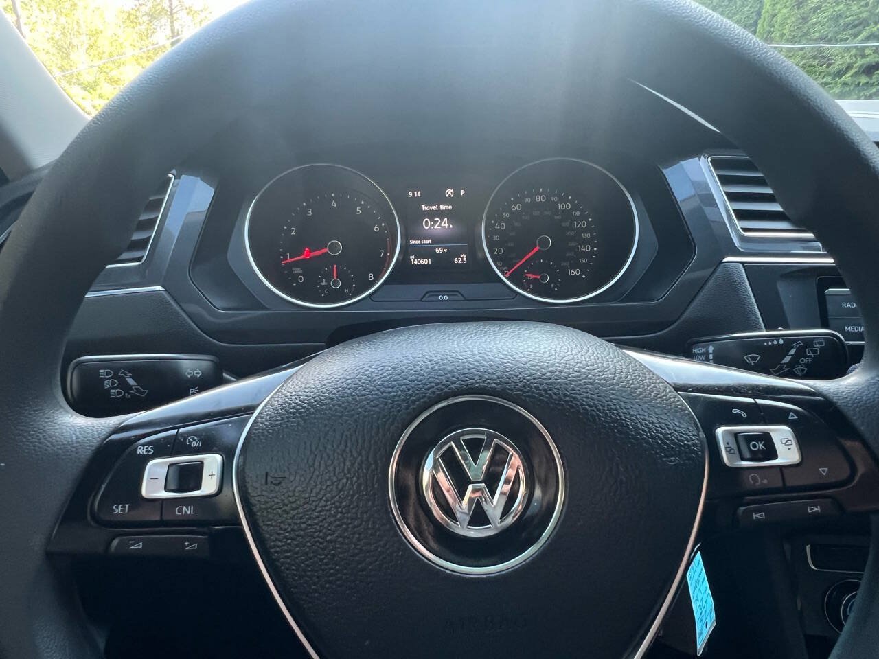 Used 2018 Volkswagen Tiguan S AWD/4WD image 39