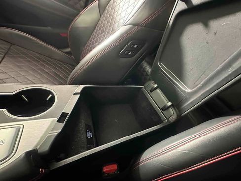 Used 2019 Genesis G70 3.3T Dynamic image 37