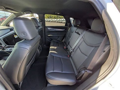 New 2025 Cadillac XT5 Luxury image 26