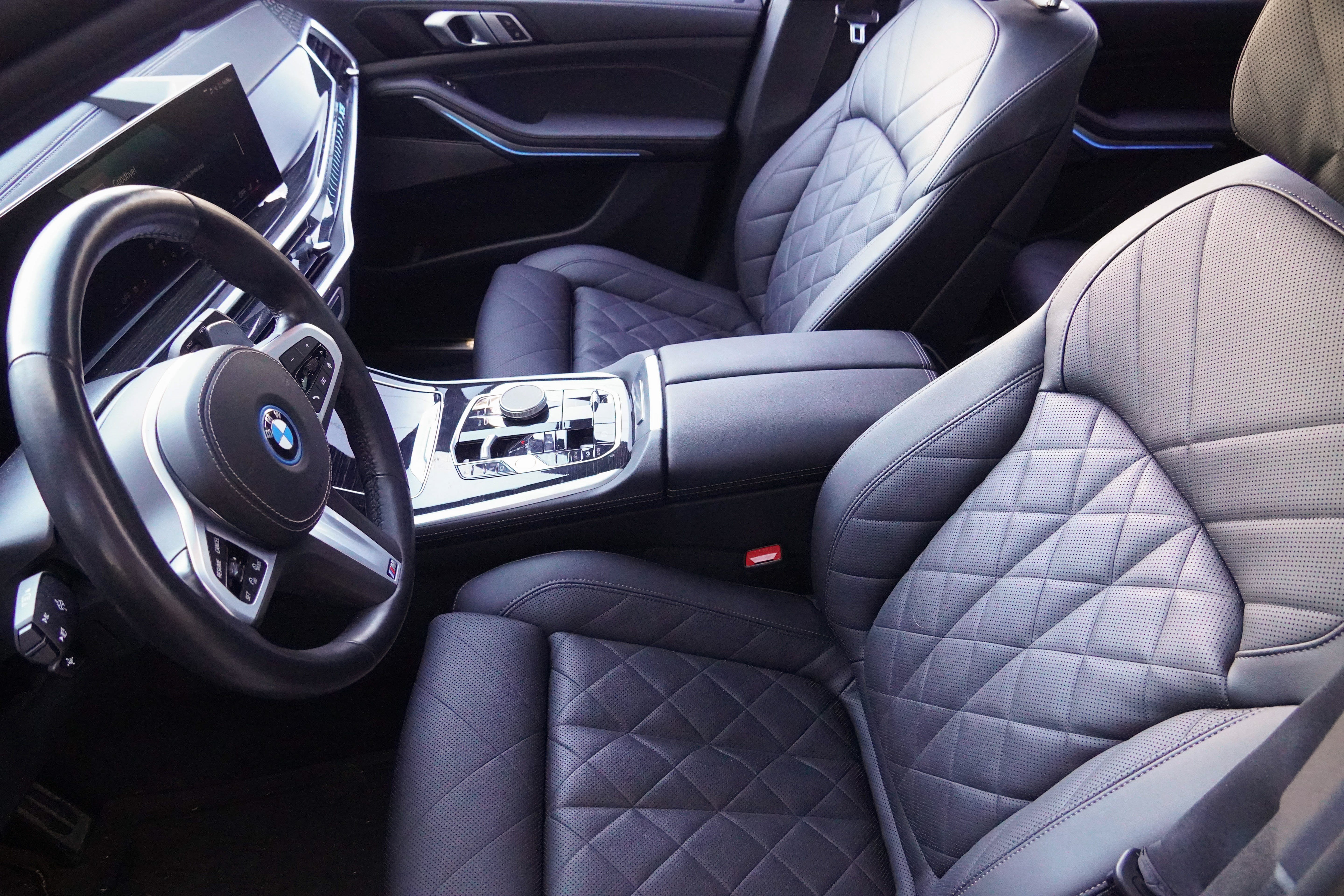 Certified 2024 BMW X5 xDrive50e w/ M Sport Package AWD/4WD image 11