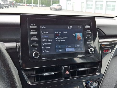 Certified 2022 Toyota Camry LE FWD image 17