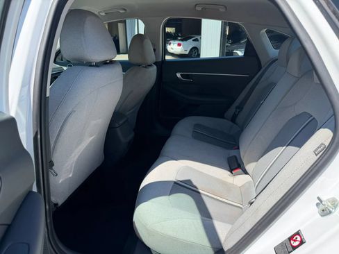 Used 2020 Hyundai Sonata SE FWD image 19