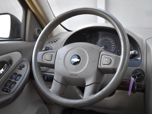 Used 2005 Chevrolet Malibu LS image 12