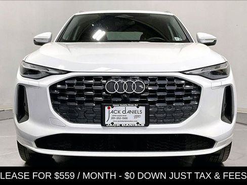 Certified 2025 Audi Q5 Premium w/ Convenience Package AWD/4WD image 2