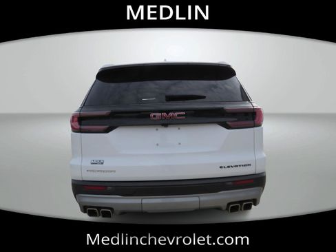 Used 2025 GMC Acadia Elevation image 6