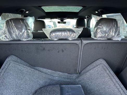 New 2026 Volkswagen Atlas Cross Sport SEL R-Line image 19