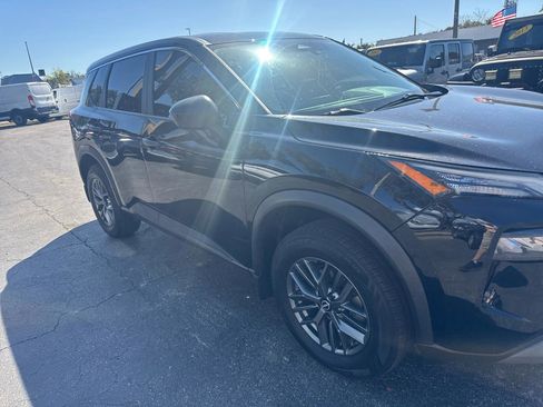 Used 2023 Nissan Rogue S FWD image 7