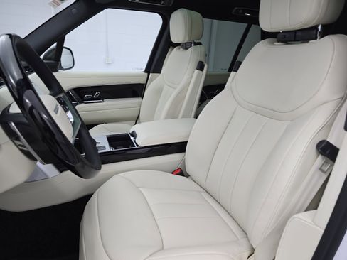 New 2026 Land Rover Range Rover SE image 15