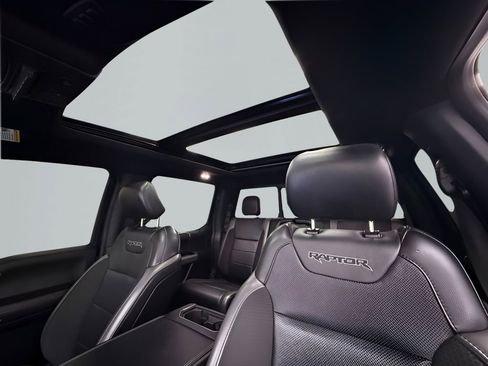 Used 2019 Ford F150 Raptor w/ Equipment Group 802A Luxury image 15