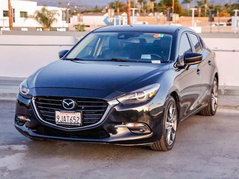 Used 2018 MAZDA MAZDA3 Grand Touring w/ Premium Equipment Package image 4