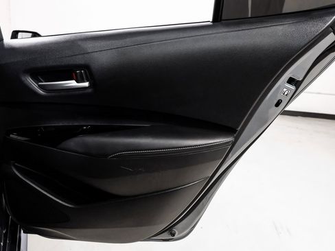 Used 2020 Toyota Corolla XLE image 58