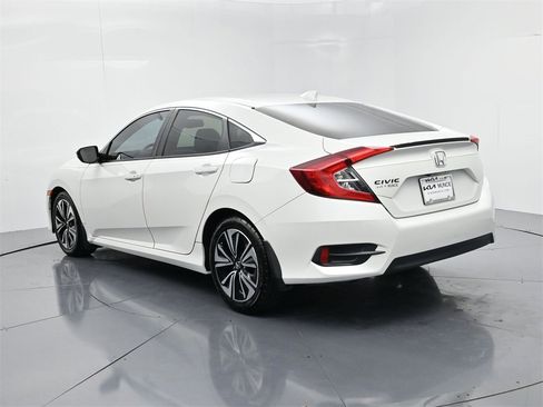 Used 2017 Honda Civic EX-L image 6