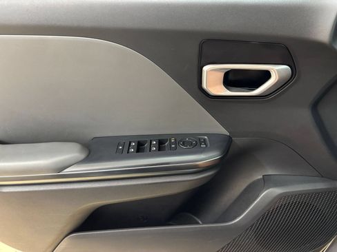Used 2025 Kia K4 FWD image 18