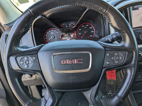 Used 2016 GMC Canyon SLT w/ Driver Alert Package image 26