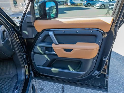 Used 2024 Land Rover Defender 110 V8 image 52