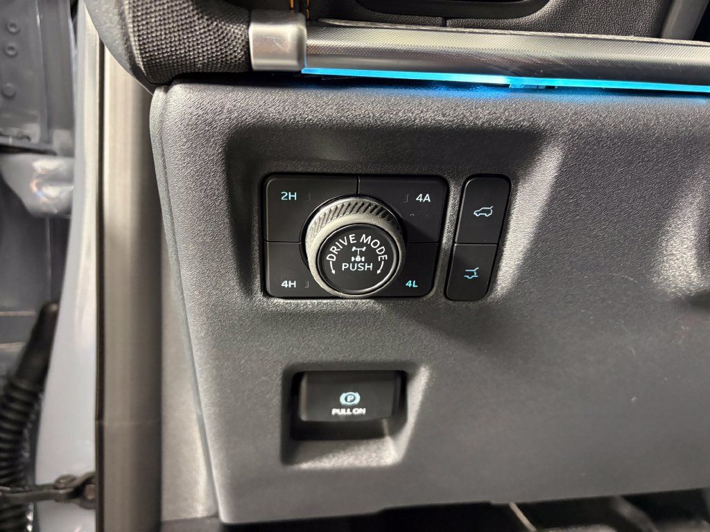 Used 2025 Ford Expedition Tremor AWD/4WD image 14