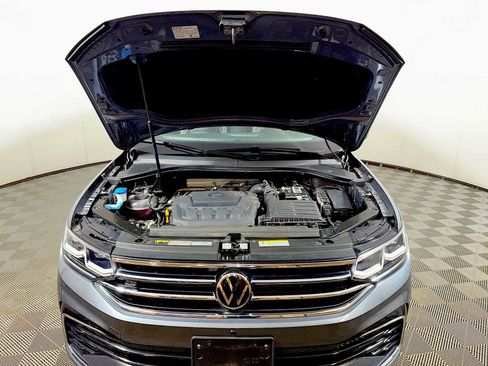 Used 2022 Volkswagen Tiguan SEL R-Line image 31