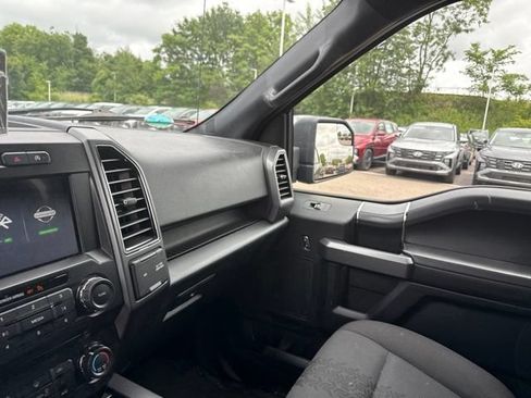 Used 2018 Ford F150 XLT w/ Equipment Group 302A Luxury AWD/4WD image 9