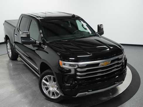 Used 2024 Chevrolet Silverado 1500 High Country w/ High Country Premium Package image 47