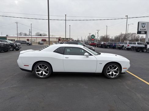 Used 2015 Dodge Challenger R/T Plus image 9
