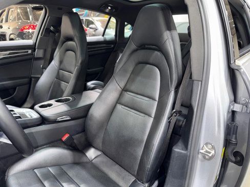 Used 2018 Porsche Panamera 4S image 50