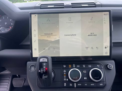 New 2026 Land Rover Defender 110 S AWD/4WD image 15