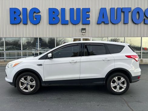 Used 2015 Ford Escape SE AWD/4WD image 2