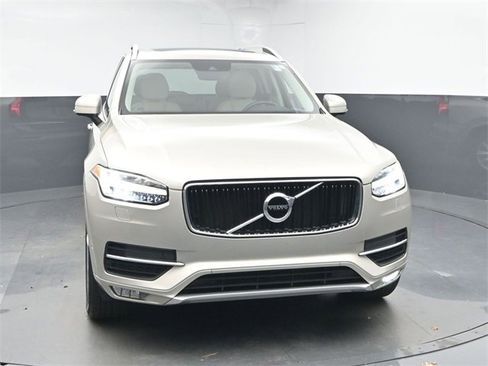 Used 2016 Volvo XC90 T6 Momentum w/ Momentum Plus Package image 2