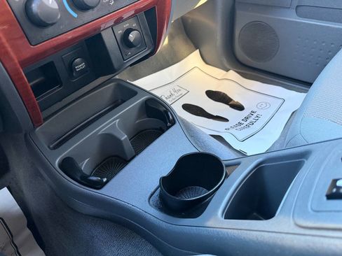 Used 2005 Dodge Dakota SLT image 33
