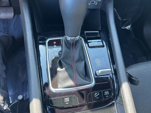 Used 2024 Jeep Compass Trailhawk image 43