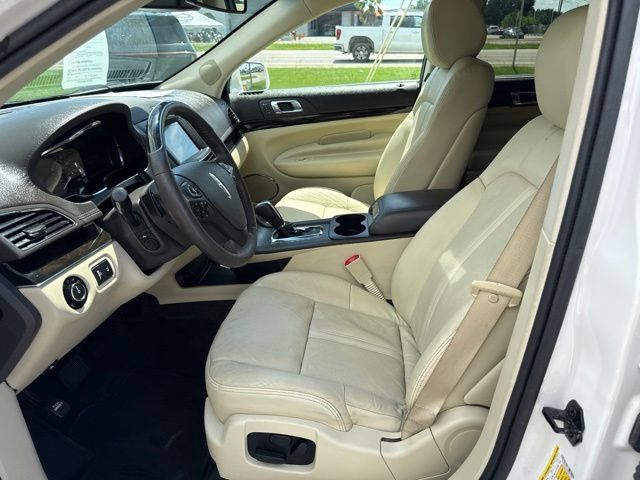 Used 2016 Lincoln MKT AWD w/ Equipment Group 201A image 10