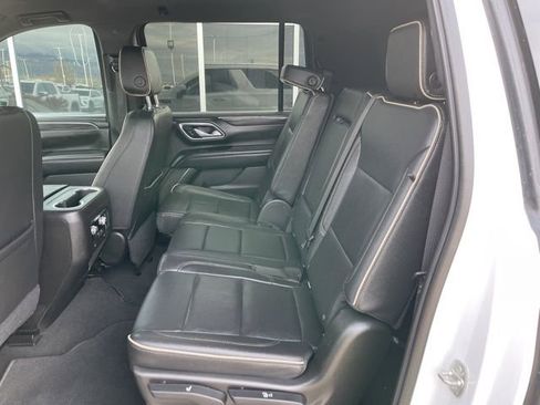Used 2021 GMC Yukon XL SLT image 13