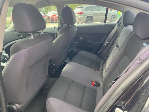 Used 2014 Chevrolet Cruze LT image 7