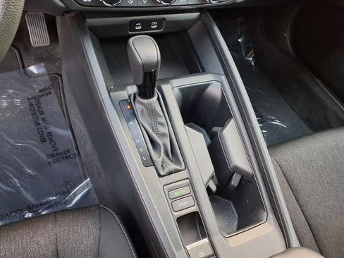 Used 2023 Honda Accord EX image 9